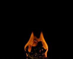 アイコスで火事の心配をするイメージ